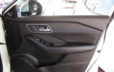 Nissan X-Trail, 2024 год, 2 700 000 рублей, 26 фотография