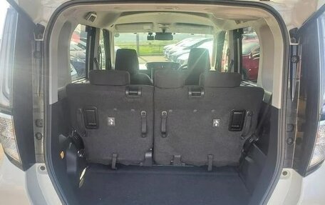 Toyota Roomy I, 2021 год, 879 000 рублей, 11 фотография