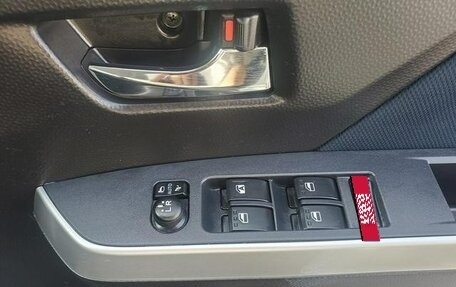 Toyota Roomy I, 2021 год, 879 000 рублей, 30 фотография