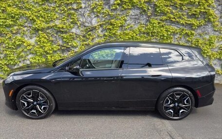 BMW iX, 2022 год, 7 155 000 рублей, 4 фотография