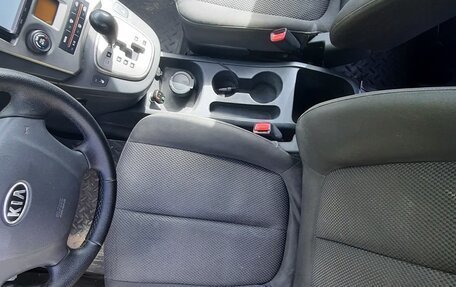 KIA Carens III (RP), 2008 год, 805 000 рублей, 11 фотография