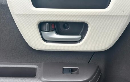 Honda N-BOX II, 2021 год, 743 000 рублей, 16 фотография