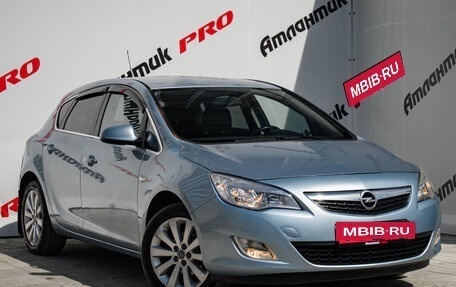 Opel Astra J, 2011 год, 685 000 рублей, 3 фотография