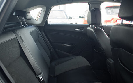 Opel Astra J, 2011 год, 685 000 рублей, 20 фотография