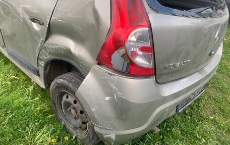 Renault Sandero I, 2010 год, 350 000 рублей, 4 фотография