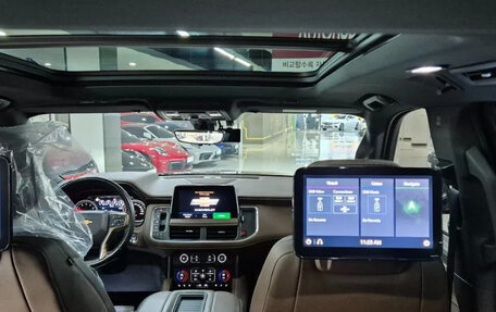 Chevrolet Suburban, 2021 год, 10 200 000 рублей, 8 фотография