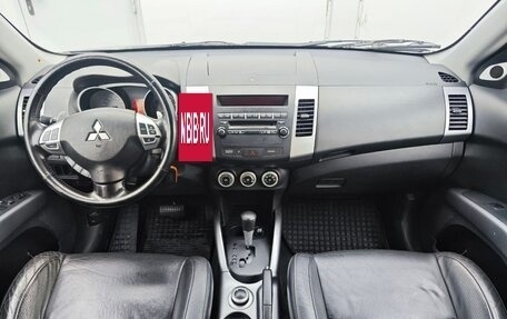 Mitsubishi Outlander III рестайлинг 3, 2008 год, 810 000 рублей, 11 фотография