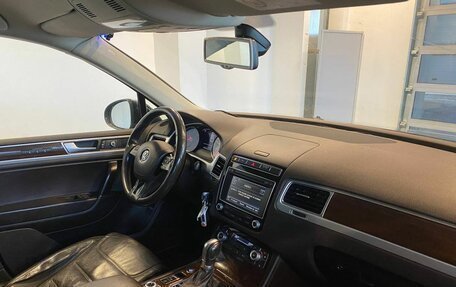 Volkswagen Touareg III, 2015 год, 2 535 000 рублей, 12 фотография
