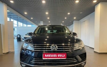 Volkswagen Touareg III, 2015 год, 2 535 000 рублей, 8 фотография