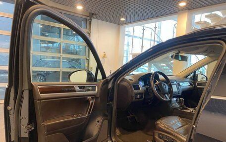Volkswagen Touareg III, 2015 год, 2 535 000 рублей, 21 фотография