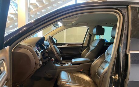 Volkswagen Touareg III, 2015 год, 2 535 000 рублей, 16 фотография