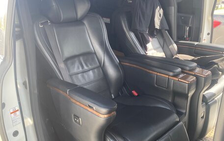 Toyota Alphard III, 2016 год, 4 300 000 рублей, 5 фотография