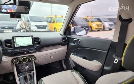 Hyundai Venue I, 2020 год, 1 650 000 рублей, 13 фотография