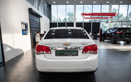 Chevrolet Cruze II, 2010 год, 500 000 рублей, 7 фотография