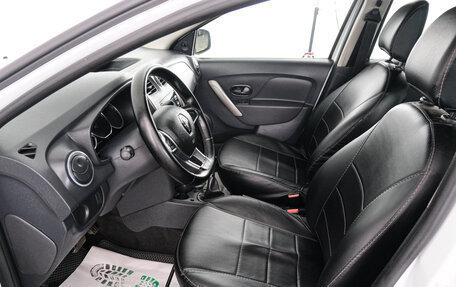 Renault Logan II, 2018 год, 699 000 рублей, 6 фотография