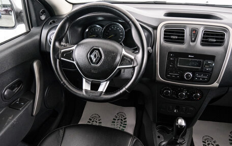 Renault Logan II, 2018 год, 699 000 рублей, 8 фотография