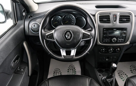 Renault Logan II, 2018 год, 699 000 рублей, 13 фотография