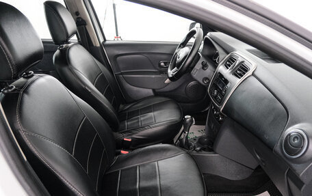 Renault Logan II, 2018 год, 699 000 рублей, 12 фотография
