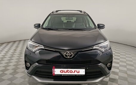 Toyota RAV4, 2017 год, 2 400 000 рублей, 2 фотография