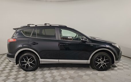 Toyota RAV4, 2017 год, 2 400 000 рублей, 4 фотография
