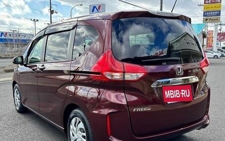 Honda Freed II, 2017 год, 1 154 000 рублей, 5 фотография