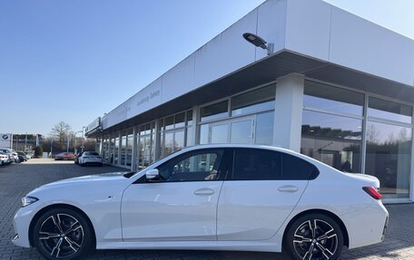 BMW 3 серия, 2022 год, 3 650 000 рублей, 7 фотография