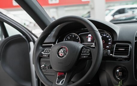 Volkswagen Touareg III, 2014 год, 2 149 000 рублей, 12 фотография