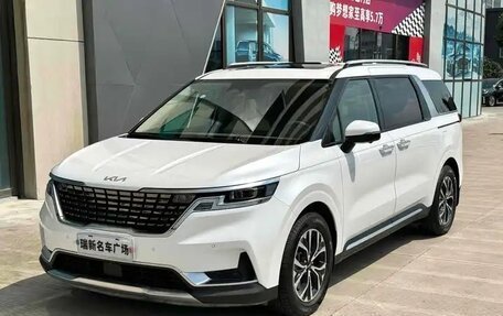 KIA Carnival, 2022 год, 3 400 000 рублей, 3 фотография