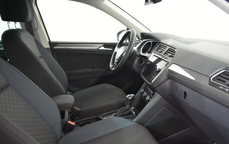 Volkswagen Tiguan II, 2019 год, 1 849 000 рублей, 12 фотография