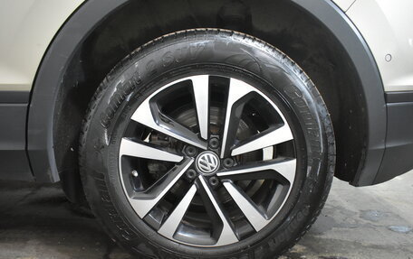 Volkswagen Tiguan II, 2019 год, 1 849 000 рублей, 16 фотография
