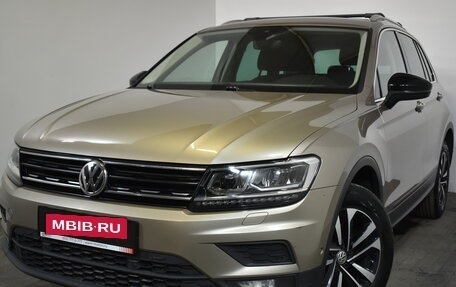 Volkswagen Tiguan II, 2019 год, 1 849 000 рублей, 3 фотография