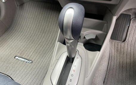 Honda Insight II рестайлинг, 2012 год, 612 000 рублей, 24 фотография