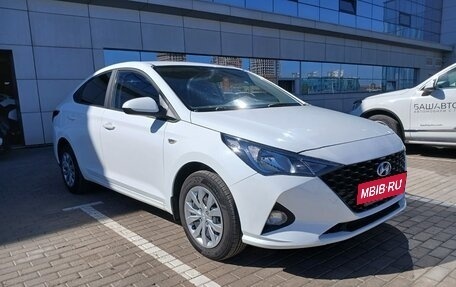 Hyundai Solaris II рестайлинг, 2020 год, 1 370 000 рублей, 3 фотография