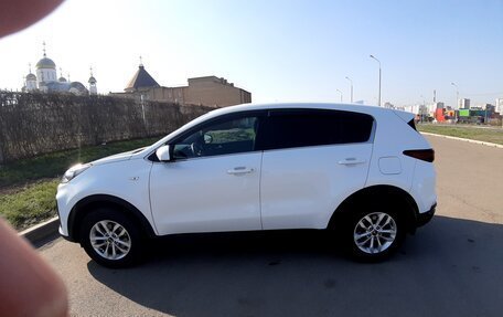 KIA Sportage IV рестайлинг, 2020 год, 2 150 000 рублей, 2 фотография