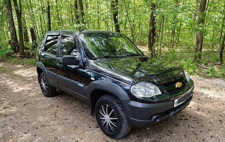 Chevrolet Niva I рестайлинг, 2011 год, 490 000 рублей, 4 фотография