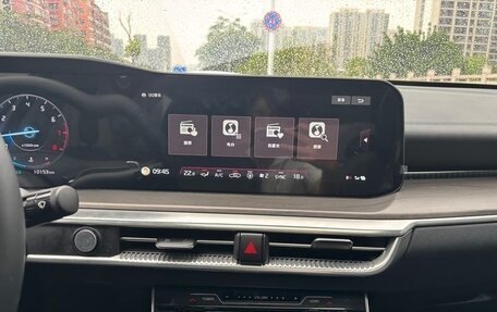 KIA K5, 2022 год, 2 100 000 рублей, 12 фотография