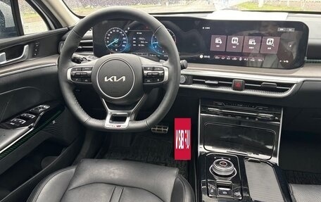 KIA K5, 2022 год, 2 100 000 рублей, 15 фотография