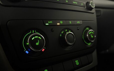Skoda Yeti I рестайлинг, 2015 год, 1 470 000 рублей, 15 фотография