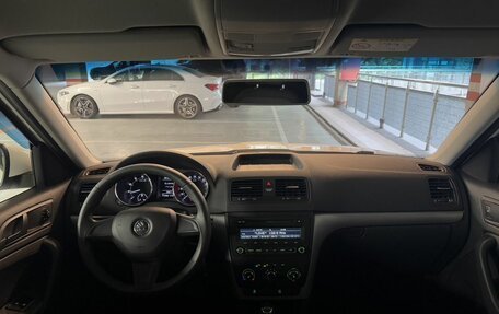 Skoda Yeti I рестайлинг, 2015 год, 1 470 000 рублей, 18 фотография