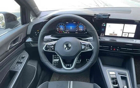 Volkswagen Golf VIII, 2022 год, 1 400 200 рублей, 8 фотография