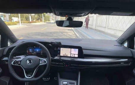 Volkswagen Golf VIII, 2022 год, 1 400 200 рублей, 9 фотография