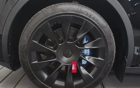 Tesla Model Y I, 2021 год, 4 550 000 рублей, 5 фотография
