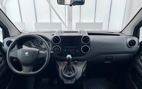Peugeot Partner II рестайлинг 2, 2022 год, 2 499 000 рублей, 10 фотография