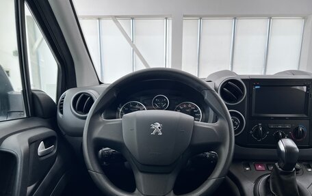 Peugeot Partner II рестайлинг 2, 2022 год, 2 499 000 рублей, 11 фотография