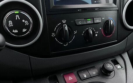 Peugeot Partner II рестайлинг 2, 2022 год, 2 499 000 рублей, 25 фотография