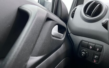 Peugeot Partner II рестайлинг 2, 2022 год, 2 499 000 рублей, 21 фотография