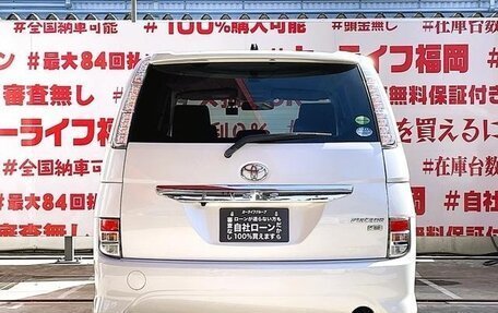 Toyota ISis I, 2012 год, 1 112 000 рублей, 3 фотография