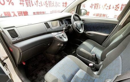 Toyota ISis I, 2012 год, 1 112 000 рублей, 16 фотография