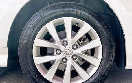 Toyota ISis I, 2012 год, 1 112 000 рублей, 21 фотография