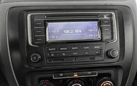 Volkswagen Jetta VI, 2013 год, 1 180 000 рублей, 20 фотография